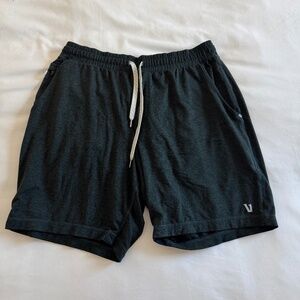 Vuori green  performance sweat shorts
